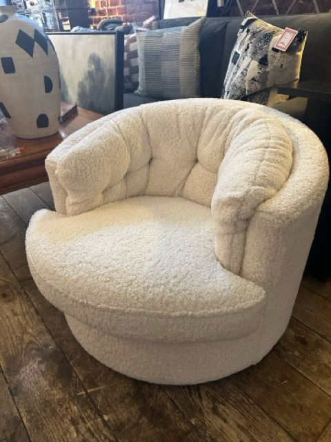 Priscille Shearling Swivel Chair