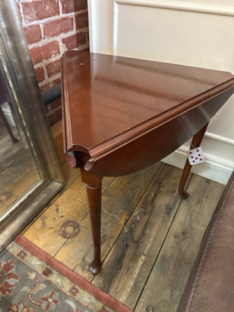 Vintage Stratton Furniture Drop Leaf Accent Table