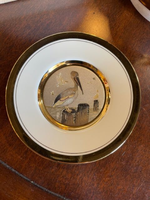 Dynasty Gallery Chokin Collection Pelican Plate