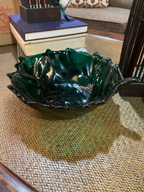 Green Glass Leaf Bowl