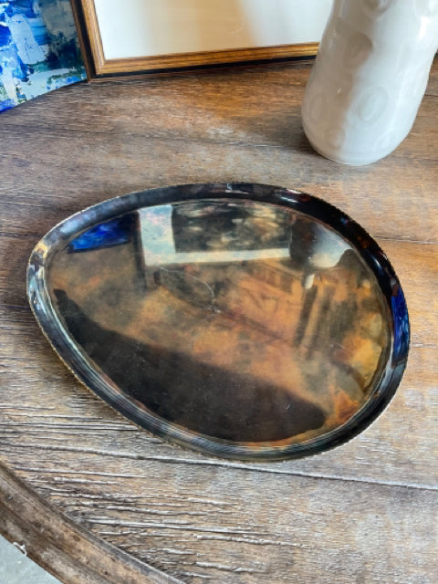 Metal Tear Drop Platter Medium